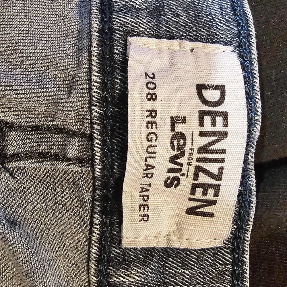Denizen from Levi's Men's Blue Jeans - 34W 32L